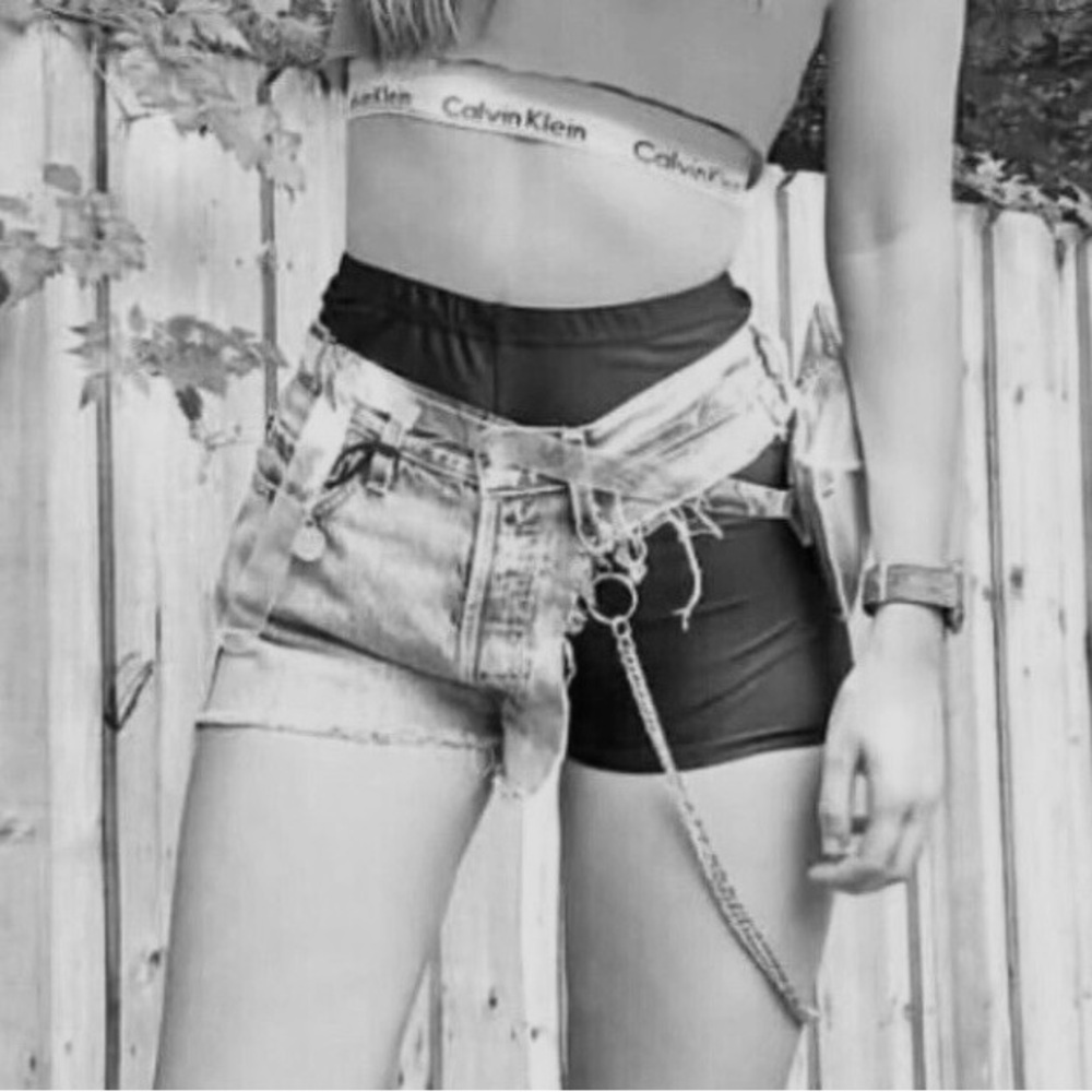 Furst of a Kind Upcycled Orange Tab Vintage Levi’s One Leg Denim Cutoffs Size S - Picture 2 of 12
